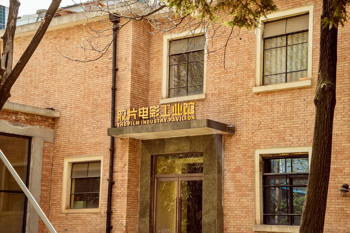 久久悠悠色的相关介绍