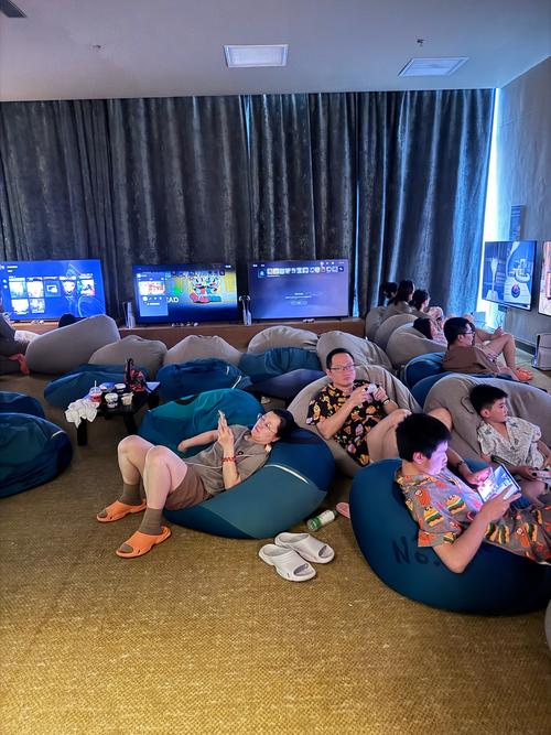 18禁止在线观看的相关介绍