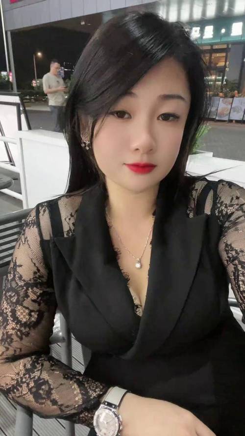 亚洲人妻搭讪斩的相关介绍