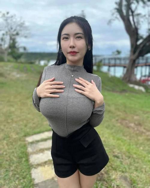 亚洲男人的天堂.com的相关介绍