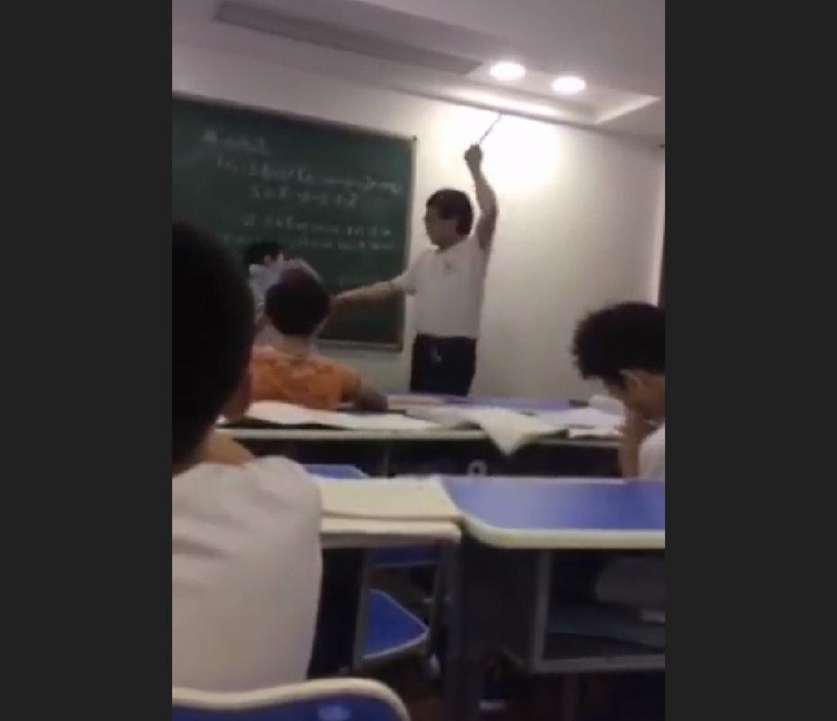 少妇人妻av在线的相关介绍