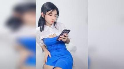 寻她千百度影院的相关介绍