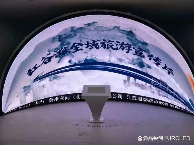 少妇av综合的相关介绍