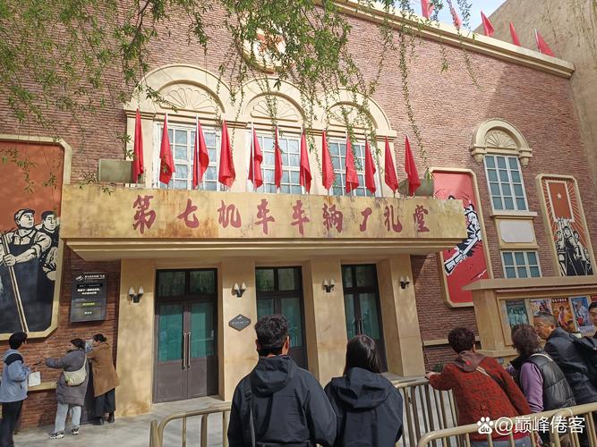精品18久久久的相关介绍