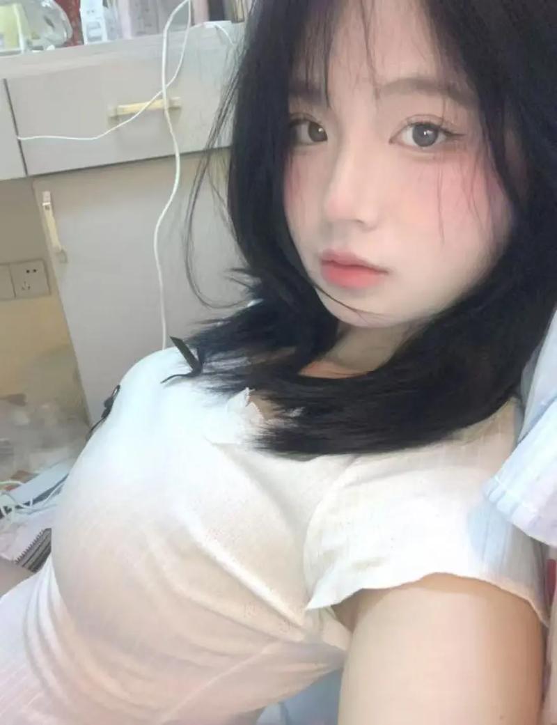 青草亚洲,国产,欧美一区二区的相关介绍