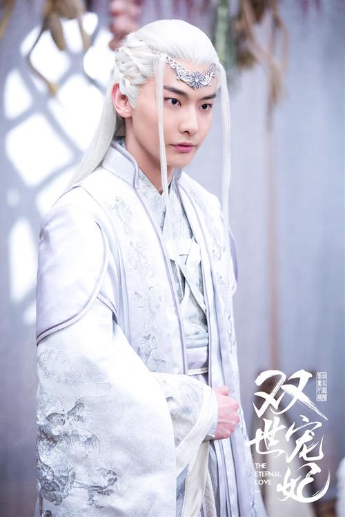 在线观看黑丝袜美女激情av的相关介绍
