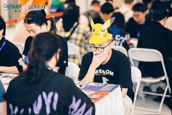 狂操美女老师的逼的相关介绍