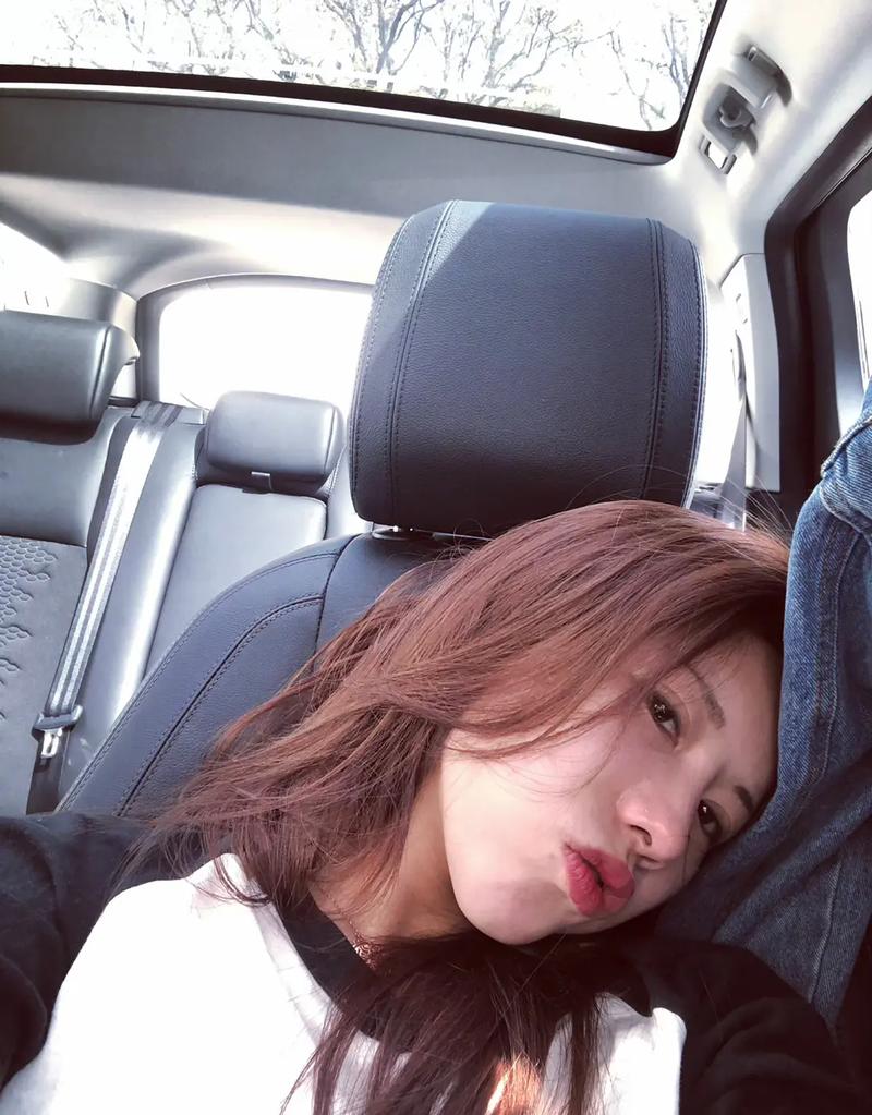 美女搞出白浆视频的相关介绍