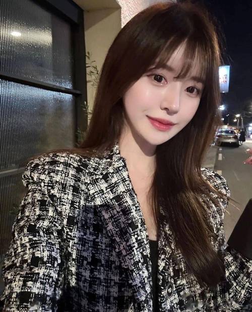 av美少妇的相关介绍