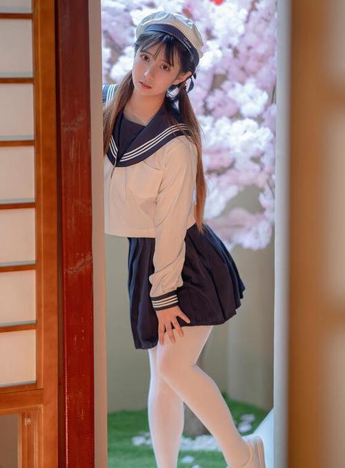 欧美男女激情大尺度的相关介绍