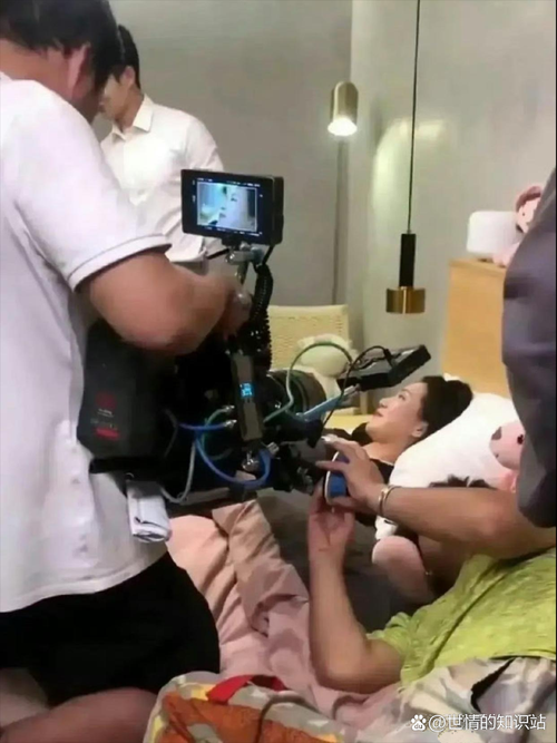 我操美女老师视频的相关介绍